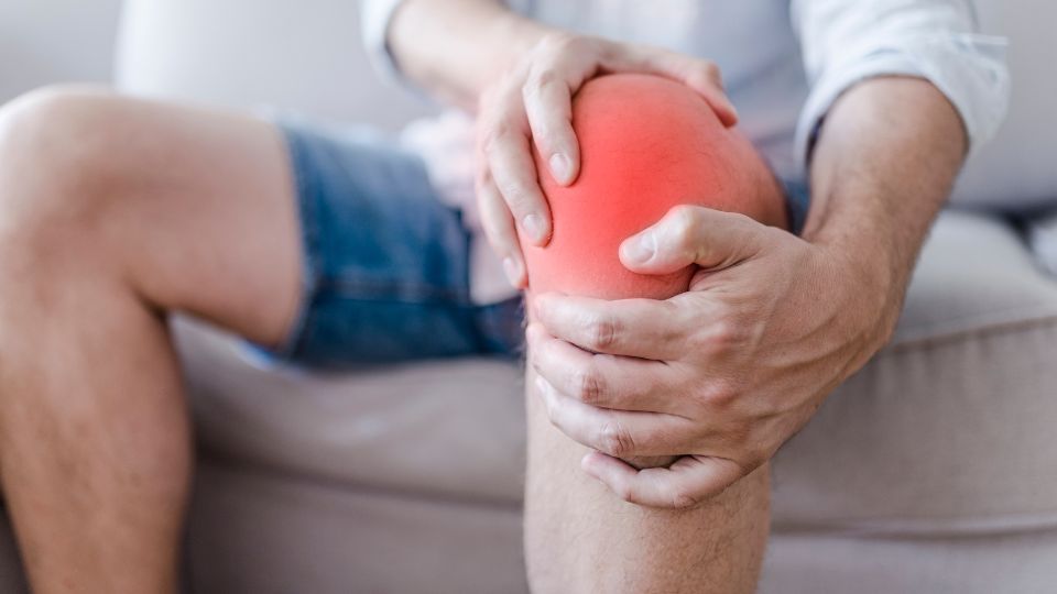 How Do I Know if My Knee Pain is Serious When to See Doctor?